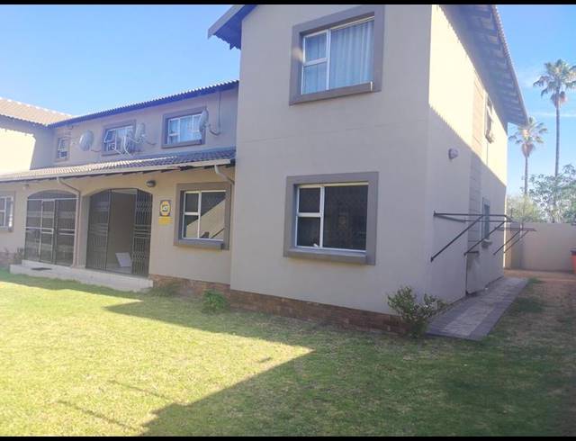 3 BEDROOM PROPERTY TO RENT IN IVY PARK
